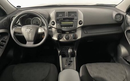 Toyota RAV4, 2011 год, 1 900 000 рублей, 13 фотография