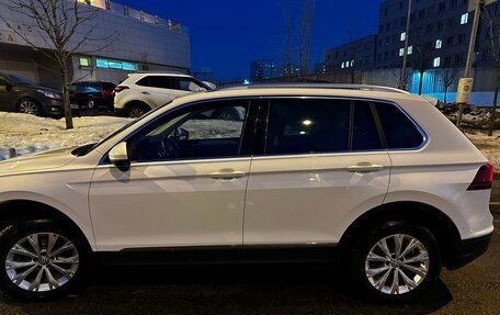 Volkswagen Tiguan II, 2017 год, 2 390 000 рублей, 3 фотография