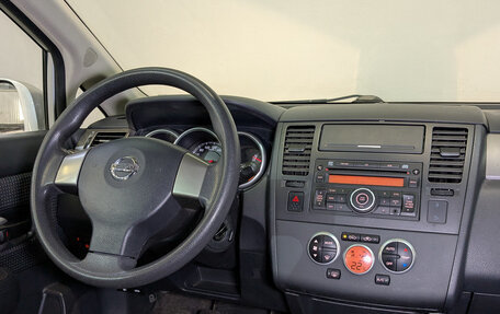 Nissan Tiida, 2010 год, 645 000 рублей, 23 фотография