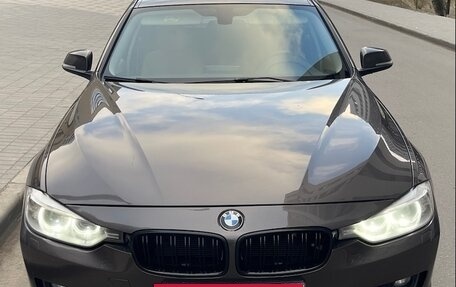 BMW 3 серия, 2014 год, 1 530 000 рублей, 3 фотография