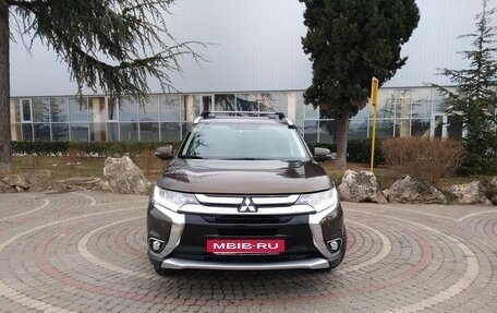 Mitsubishi Outlander III рестайлинг 3, 2017 год, 2 250 000 рублей, 20 фотография