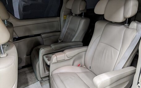 Toyota Alphard III, 2012 год, 2 925 000 рублей, 12 фотография