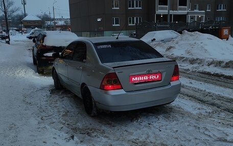 Toyota Corolla, 2005 год, 700 000 рублей, 9 фотография