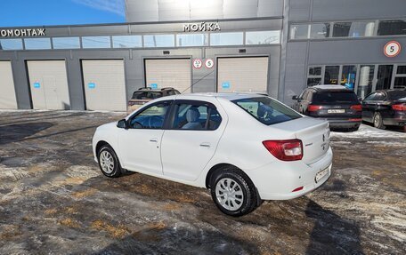 Renault Logan II, 2015 год, 775 000 рублей, 11 фотография