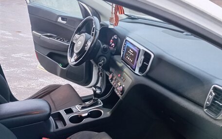 KIA Sportage IV рестайлинг, 2016 год, 2 050 000 рублей, 40 фотография