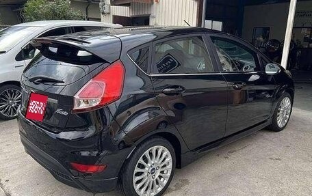 Ford Fiesta, 2015 год, 723 000 рублей, 17 фотография