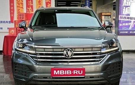 Volkswagen Touareg III, 2022 год, 4 850 000 рублей, 3 фотография