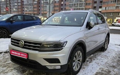 Volkswagen Tiguan II, 2017 год, 2 000 000 рублей, 1 фотография