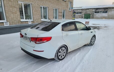 KIA Rio III рестайлинг, 2015 год, 725 000 рублей, 5 фотография