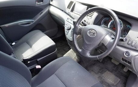 Toyota ISis I, 2013 год, 1 060 000 рублей, 9 фотография