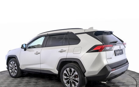 Toyota RAV4, 2019 год, 3 030 000 рублей, 7 фотография