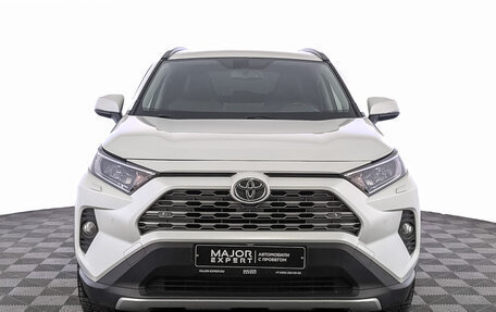 Toyota RAV4, 2019 год, 3 030 000 рублей, 2 фотография