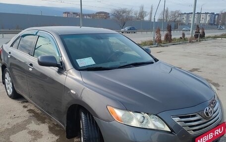 Toyota Camry, 2007 год, 1 350 000 рублей, 2 фотография