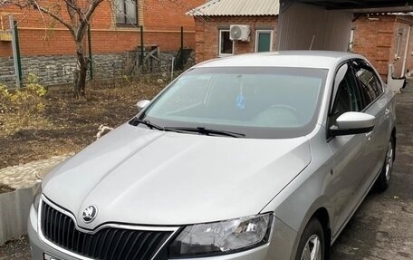 Skoda Rapid I, 2014 год, 870 000 рублей, 2 фотография