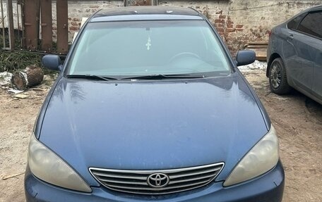 Toyota Camry V40, 2005 год, 900 000 рублей, 3 фотография