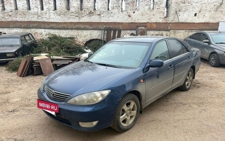 Toyota Camry V40, 2005 год, 900 000 рублей, 2 фотография