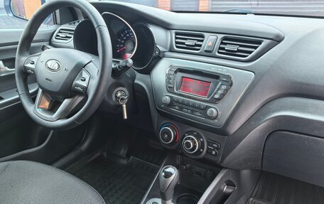 KIA Rio III рестайлинг, 2014 год, 1 050 000 рублей, 27 фотография