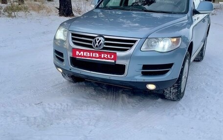 Volkswagen Touareg III, 2009 год, 1 080 000 рублей, 2 фотография