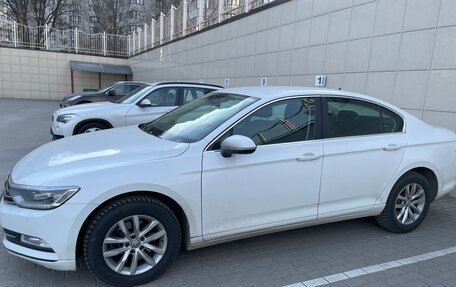 Volkswagen Passat B8 рестайлинг, 2019 год, 2 420 000 рублей, 1 фотография