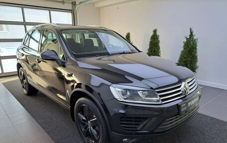 Volkswagen Touareg III, 2015 год, 2 600 000 рублей, 3 фотография