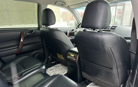 Toyota Highlander III, 2012 год, 2 050 000 рублей, 15 фотография