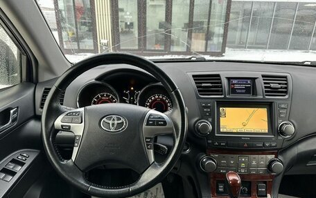 Toyota Highlander III, 2012 год, 2 050 000 рублей, 19 фотография