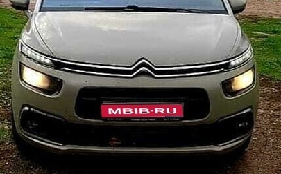 Citroen C4 Picasso II рестайлинг, 2017 год, 1 250 000 рублей, 1 фотография