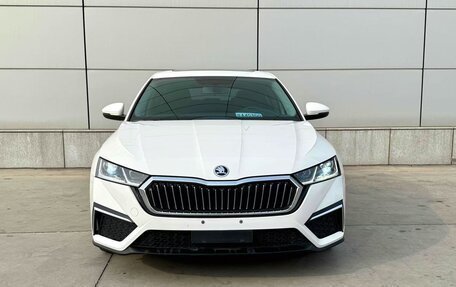 Skoda Octavia IV, 2021 год, 2 150 000 рублей, 1 фотография