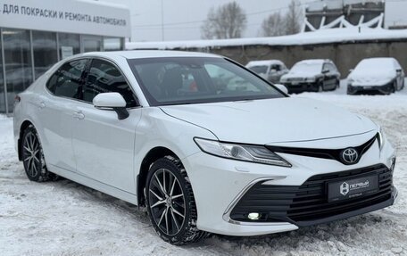 Toyota Camry, 2021 год, 3 690 000 рублей, 3 фотография