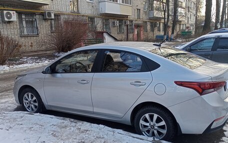 Hyundai Solaris II рестайлинг, 2020 год, 1 600 000 рублей, 8 фотография