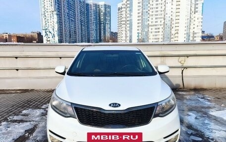 KIA Rio III рестайлинг, 2015 год, 700 000 рублей, 3 фотография