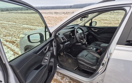 Subaru Forester, 2019 год, 2 850 000 рублей, 10 фотография