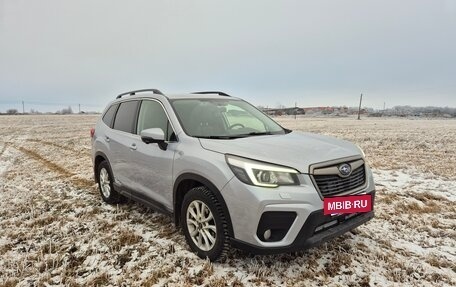 Subaru Forester, 2019 год, 2 850 000 рублей, 3 фотография