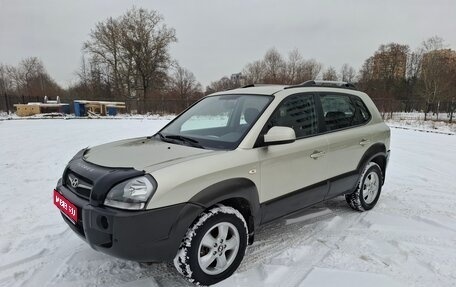 Hyundai Tucson III, 2008 год, 895 000 рублей, 1 фотография