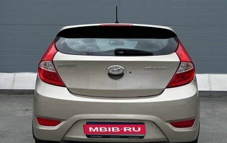 Hyundai Solaris II рестайлинг, 2012 год, 900 000 рублей, 6 фотография