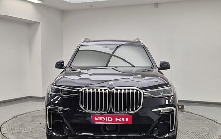 BMW X7, 2021 год, 8 960 000 рублей, 2 фотография