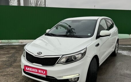 KIA Rio III рестайлинг, 2017 год, 1 275 000 рублей, 2 фотография