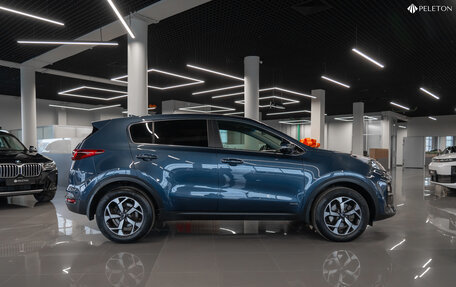 KIA Sportage IV рестайлинг, 2020 год, 2 995 000 рублей, 8 фотография