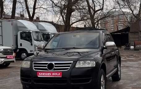 Volkswagen Touareg III, 2004 год, 530 000 рублей, 1 фотография