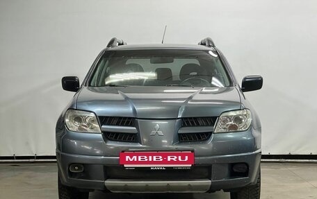 Mitsubishi Outlander III рестайлинг 3, 2005 год, 635 000 рублей, 2 фотография