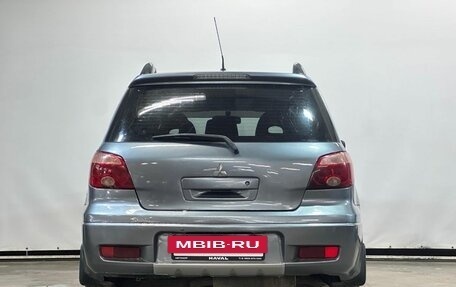 Mitsubishi Outlander III рестайлинг 3, 2005 год, 635 000 рублей, 6 фотография