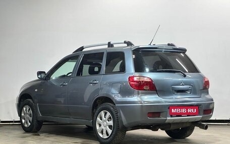 Mitsubishi Outlander III рестайлинг 3, 2005 год, 635 000 рублей, 7 фотография