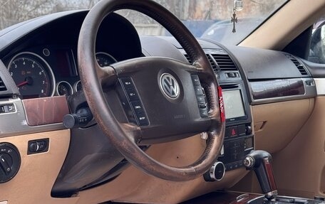 Volkswagen Touareg III, 2004 год, 530 000 рублей, 7 фотография