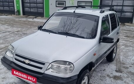 Chevrolet Niva I рестайлинг, 2006 год, 330 000 рублей, 5 фотография