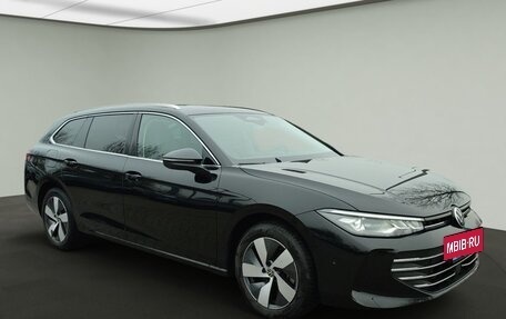 Volkswagen Passat, 2024 год, 3 829 000 рублей, 8 фотография