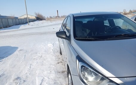 Hyundai Solaris II рестайлинг, 2014 год, 1 150 000 рублей, 2 фотография