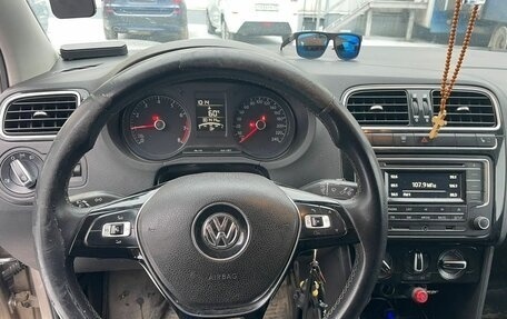 Volkswagen Polo VI (EU Market), 2017 год, 900 000 рублей, 11 фотография