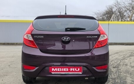 Hyundai Solaris II рестайлинг, 2011 год, 830 000 рублей, 4 фотография