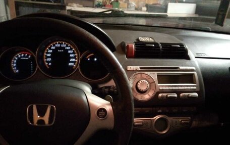 Honda Jazz I рестайлинг, 2007 год, 630 000 рублей, 12 фотография