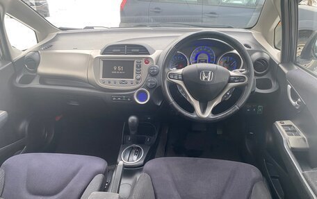 Honda Fit III, 2011 год, 904 000 рублей, 27 фотография